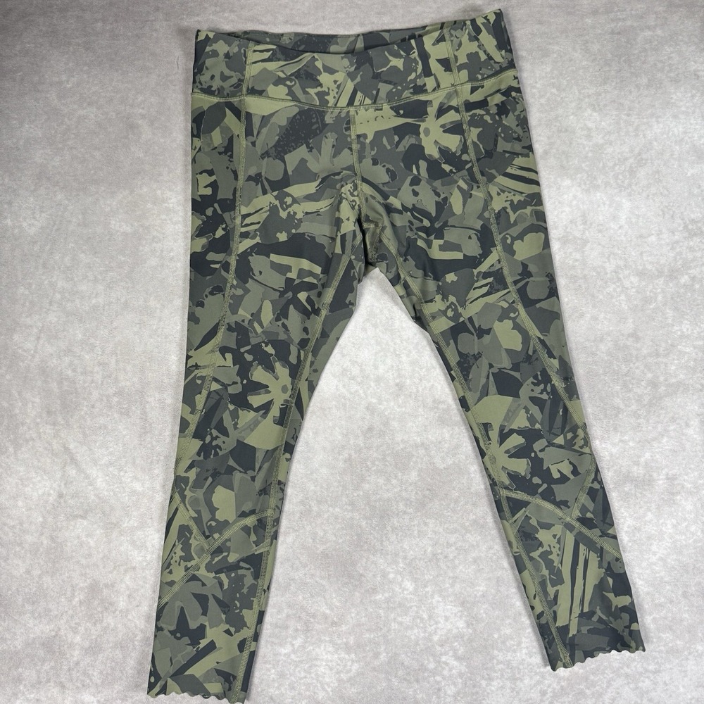 Lululemon Leggings Women's 12 Crop Olive Green Camo Scallop Hems Yoga